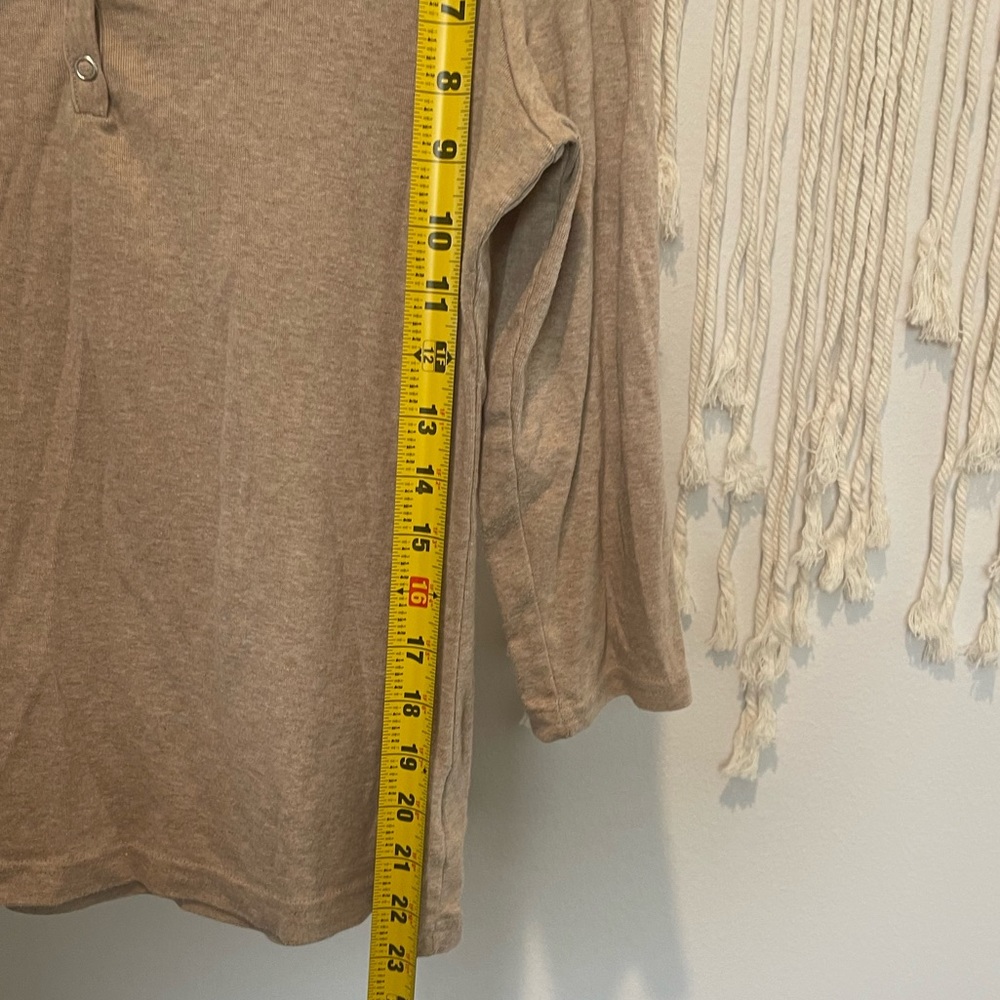 Minimalistic Croft & Barrow Neutral 3/4 Sleeve Blouse Sz PM - Picture 8 of 8
